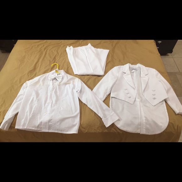 Boys white penguin suit - Picture 1 of 4